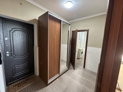 Сдам 1-комнатную квартиру. Ревуцкого 7В.