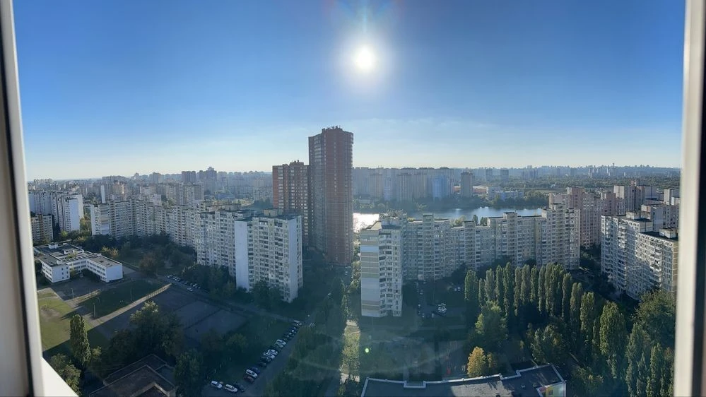 Сдам 1-комнатную квартиру. Ревуцкого 7В.