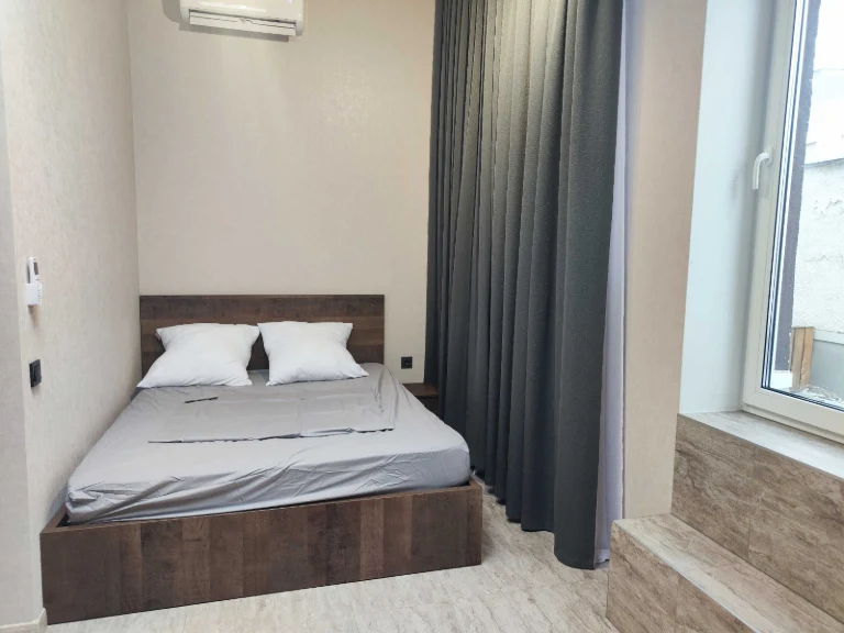 Rent 1-bedroom studio apartment 47 sq m in the New England residential complex, Maximoshych Street.