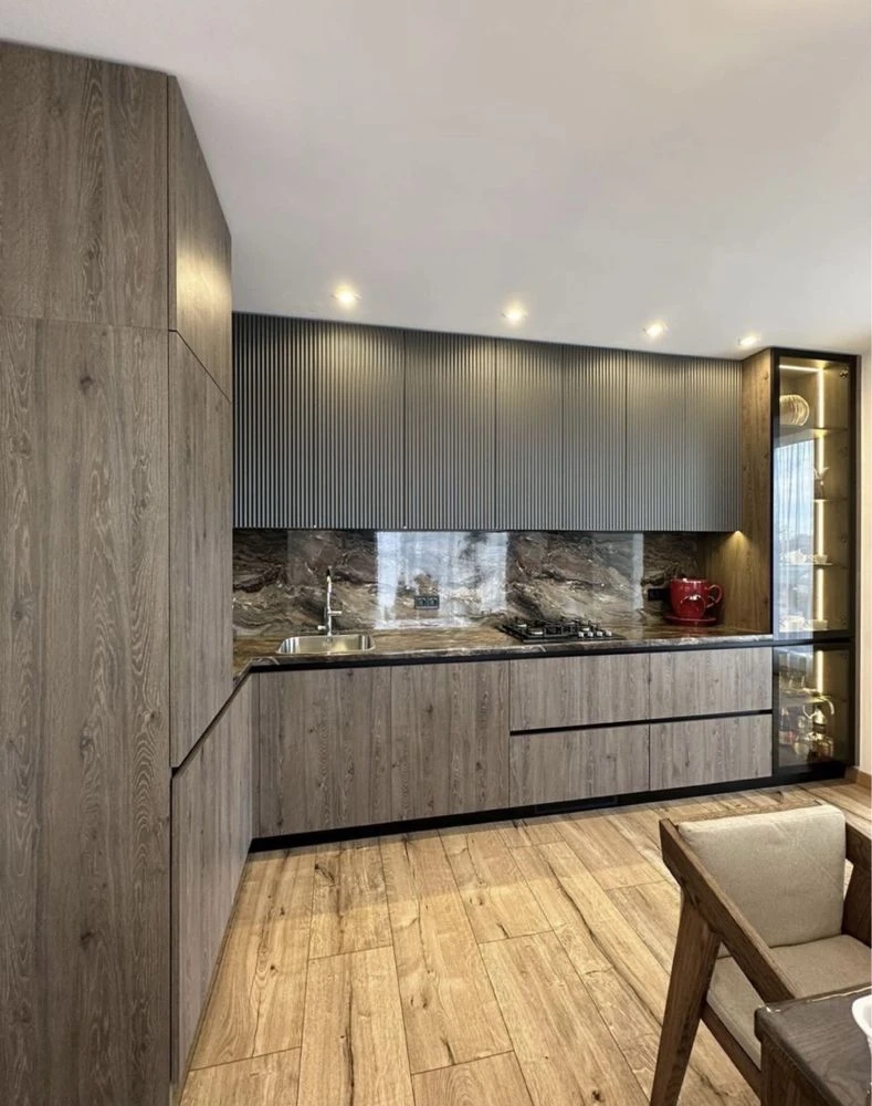 Sale of 2 room apartment+kitchen-studio 95.30m2 Lake Park