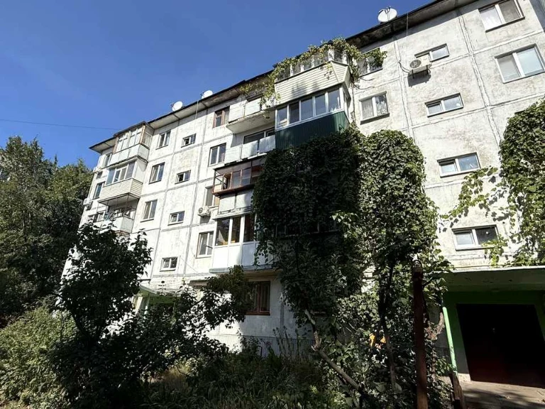 Квартира. Черкаси, Різдвяна вулиця