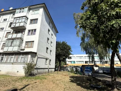 Квартира. Черкаси, Різдвяна вулиця