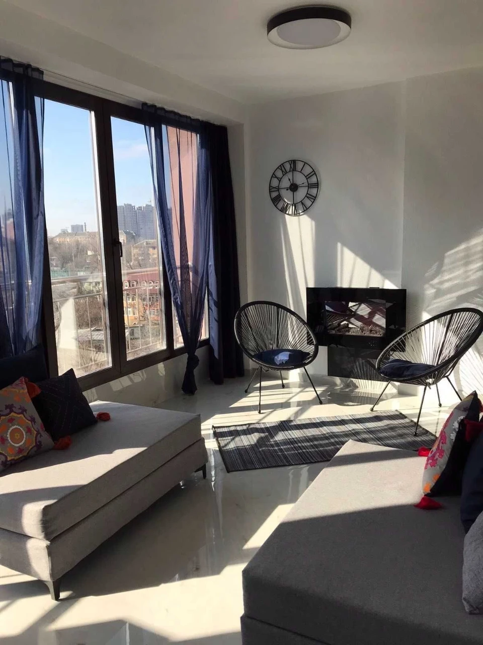 Без % Аренда 2-комнатной квартиры 75 кв. м с террасой