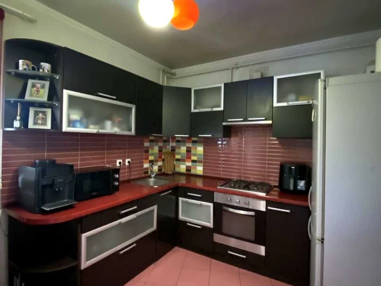 House. Cherkasy, Nadpielyana st.