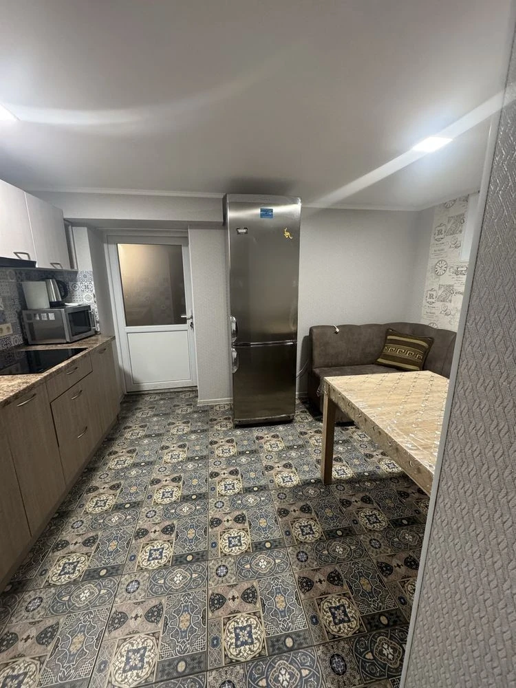 Apartment 40m2. In the basement of a residential building