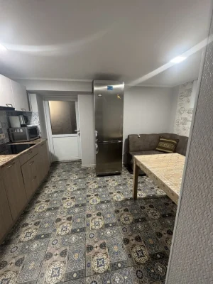 Apartment 40m2. In the basement of a residential building