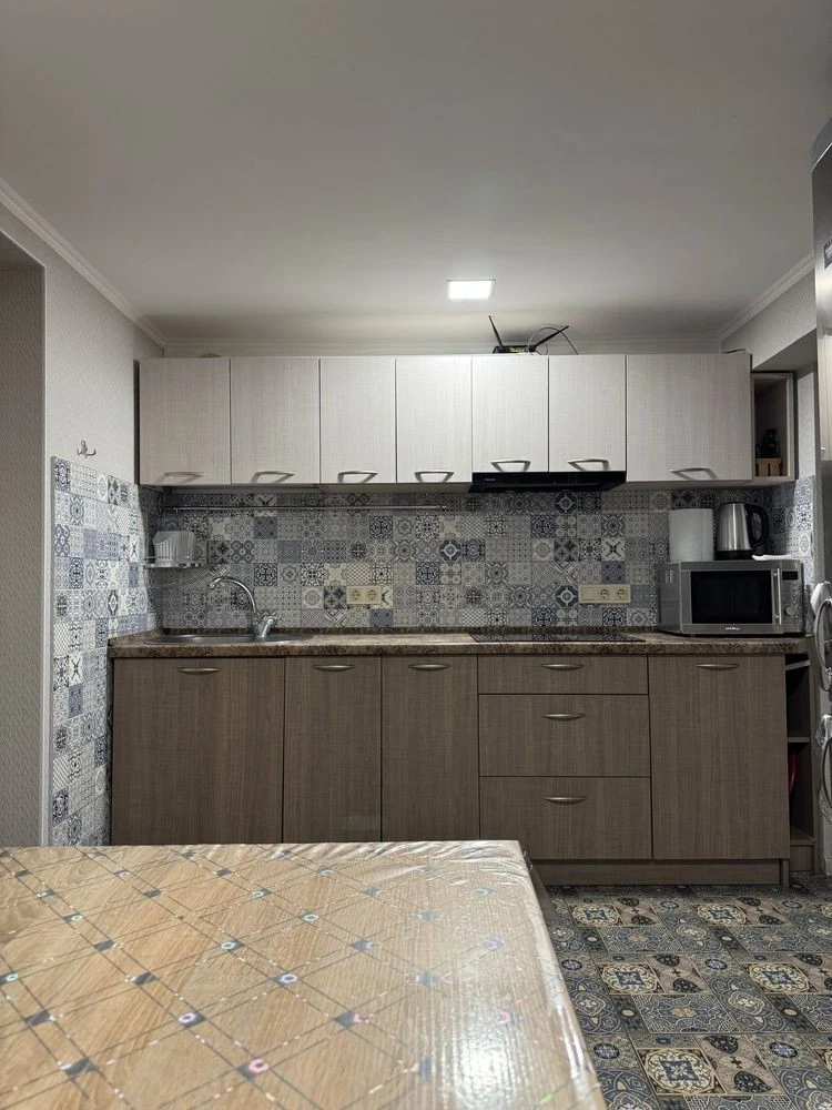 Apartment 40m2. In the basement of a residential building