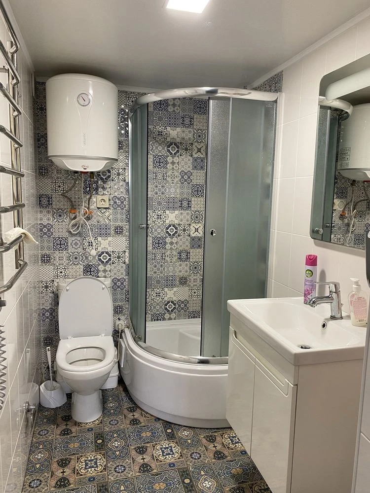 Apartment 40m2. In the basement of a residential building