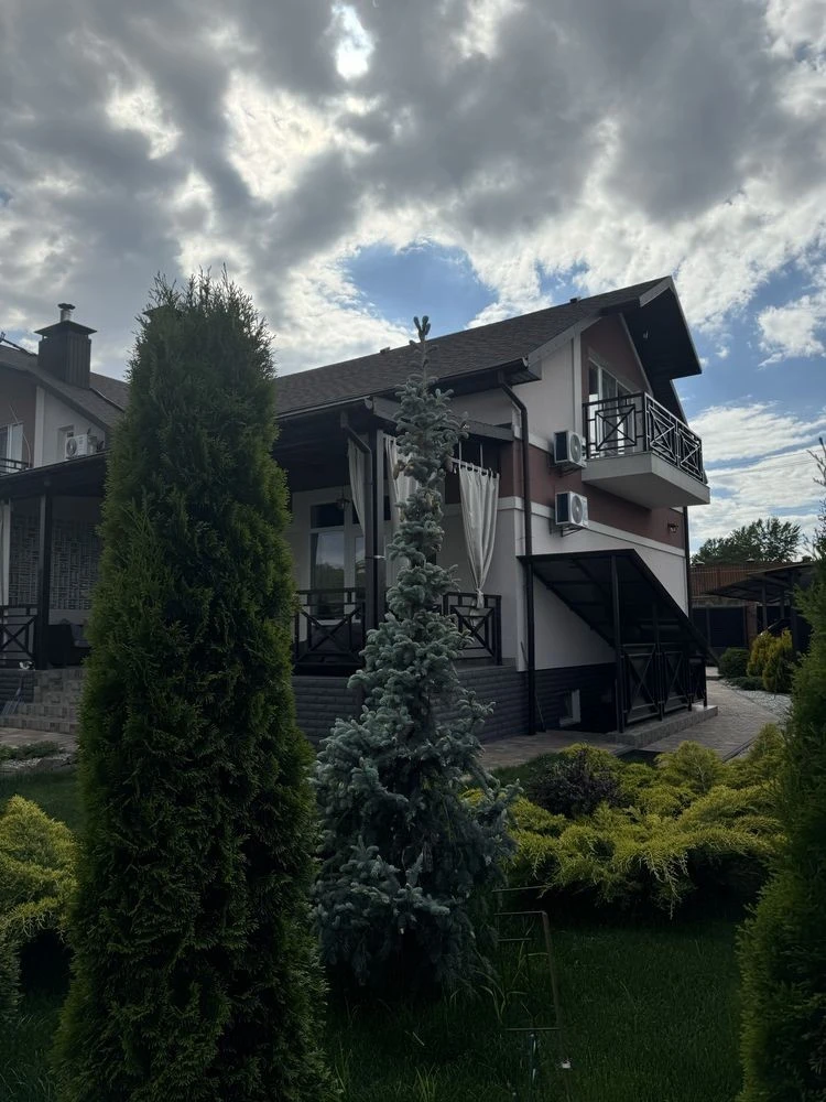 Apartment 40m2. In the basement of a residential building