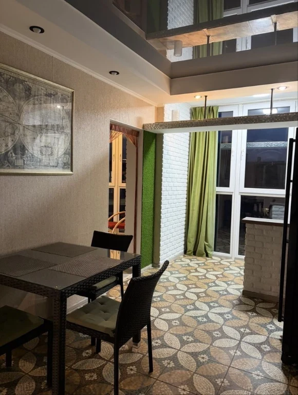 Rent 1km Dragomannova 2, Pozniaky, Aшан