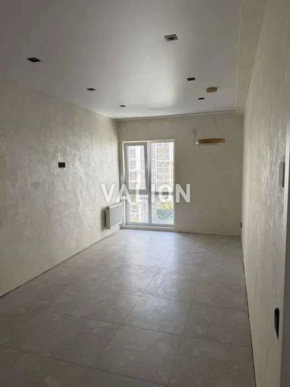 Sale of a 2-bedroom apartment in the "Nova Angliya" residential complex, Maxymov Street