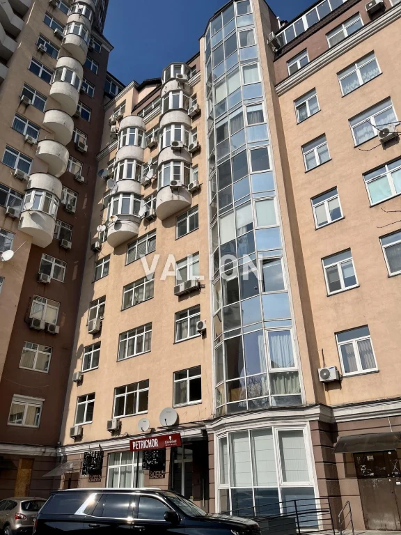 2 комнаты. Кудрявский спуск, 3а