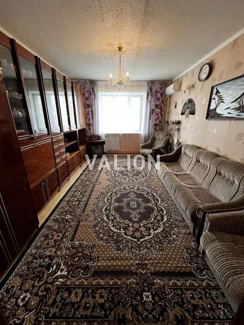 Sale of a 3-room apartment at 12 Knyizh Zaton Street