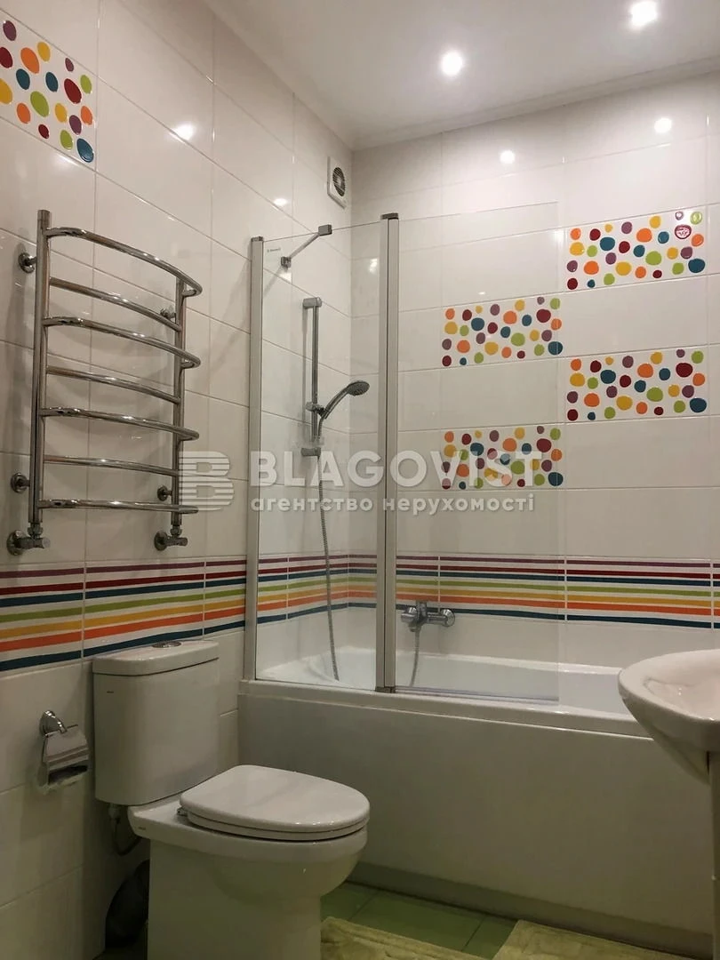 Продажа дома, улица 6-я Садовая в Киеве / W-7474620