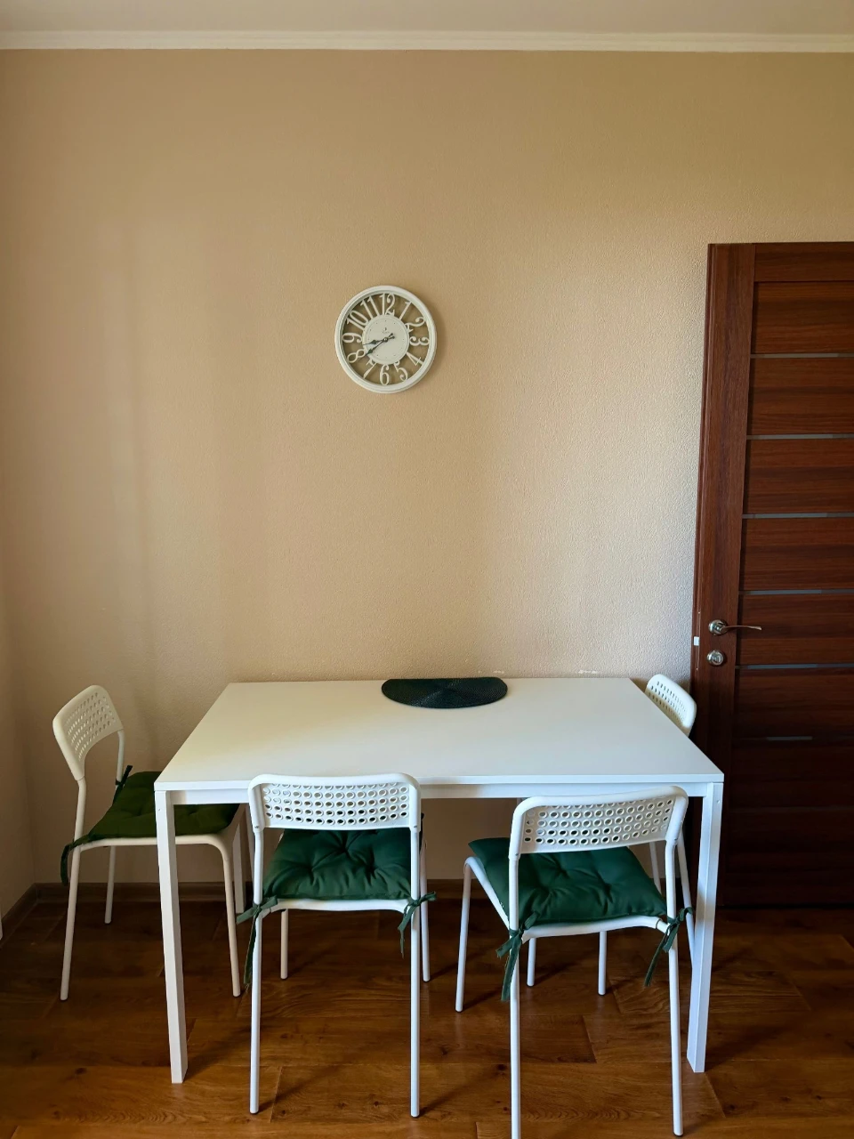 One-bedroom apartment for sale from owner, no commission