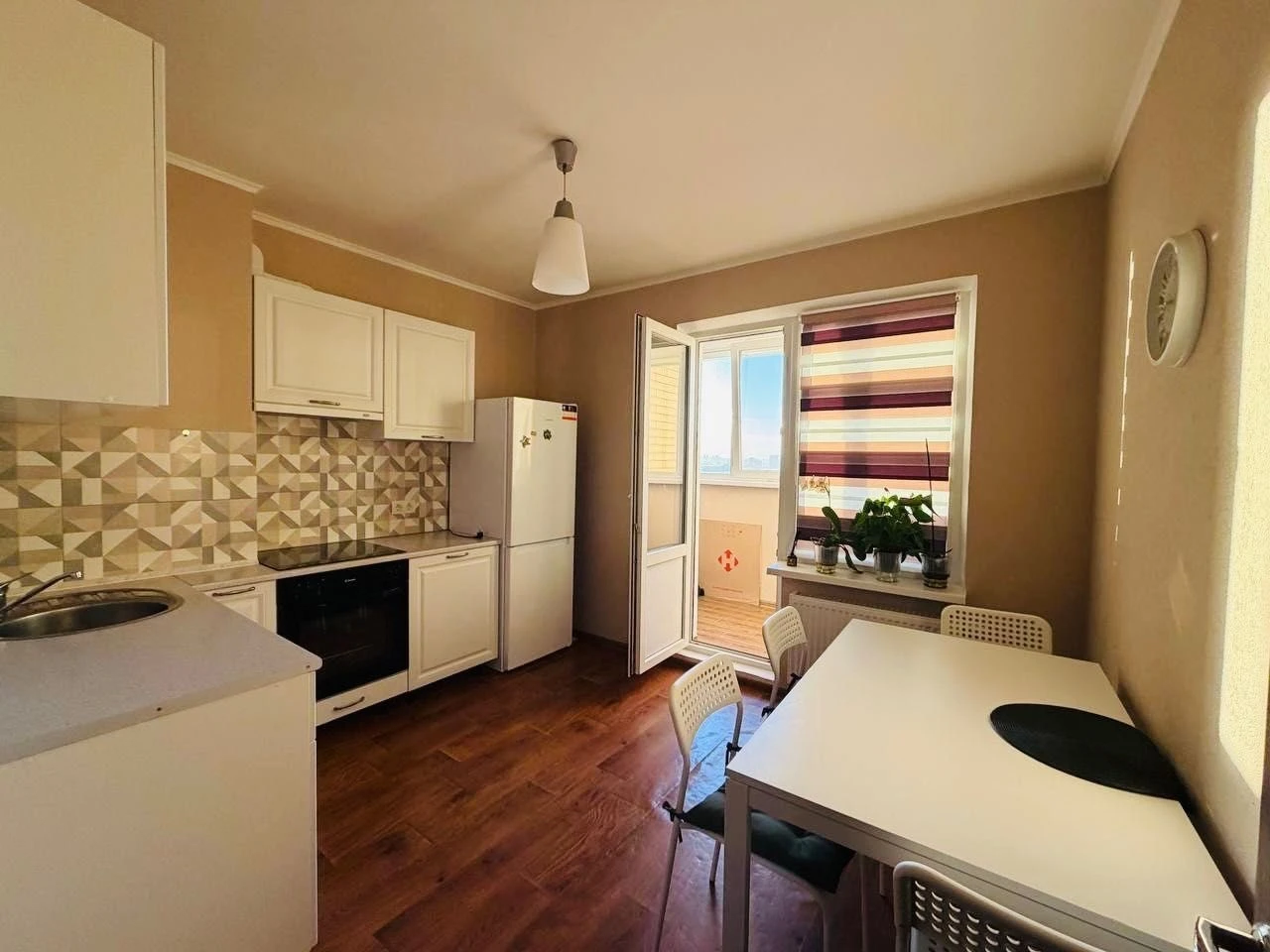 One-bedroom apartment for sale from owner, no commission