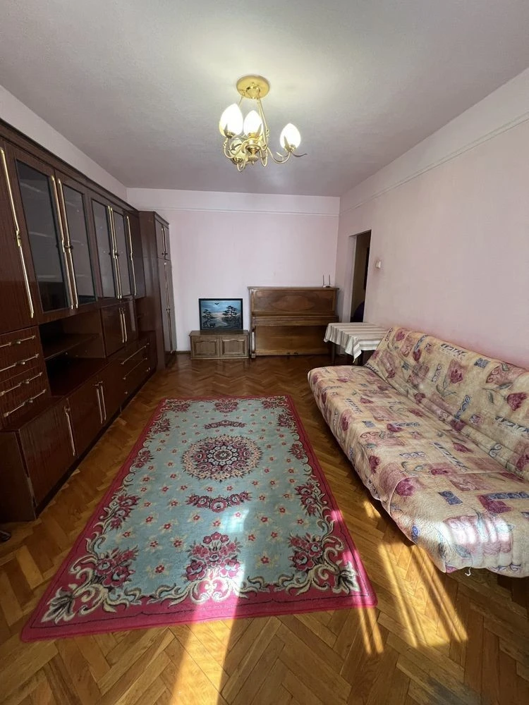 Rent 2 room apartment at Larysa Rudenko st. 7 Metro Kharkiv