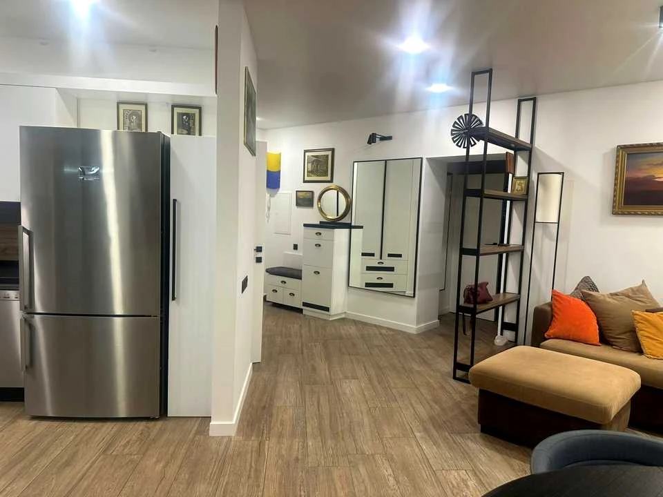 Apartment. Salutna St., Kyiv