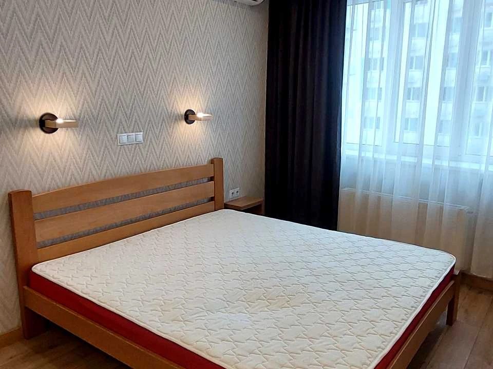 Apartment. Kharkiv Street, Kyiv