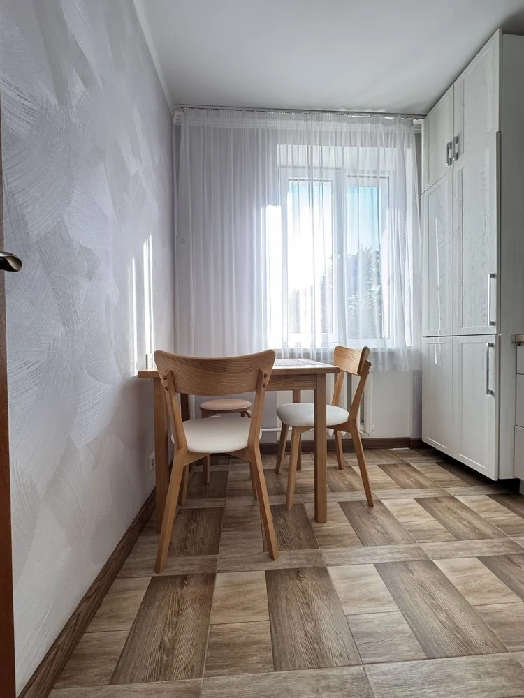 Rent 2-room apartment on Ulmanska St, Solomiansky District, Uman