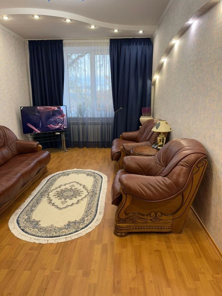 Long-term rental of a 2-bedroom apartment ("stalinkа") in Solomynsky district