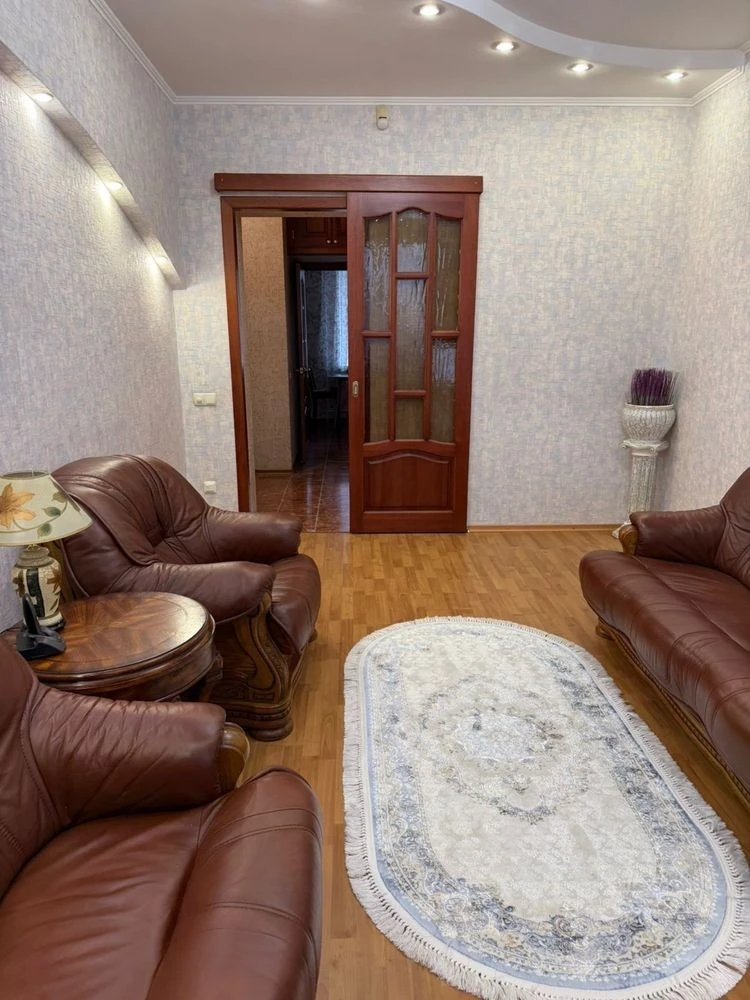 Long-term rental of a 2-bedroom apartment ("stalinkа") in Solomynsky district