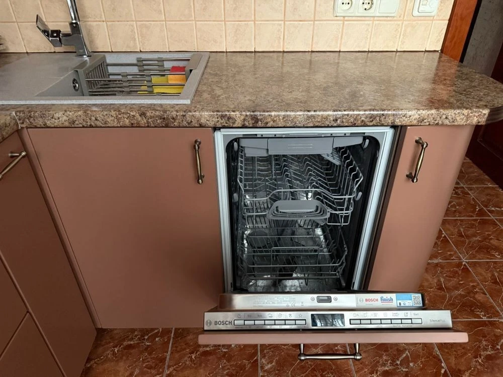 Long-term rental of a 2-bedroom apartment ("stalinkа") in Solomynsky district