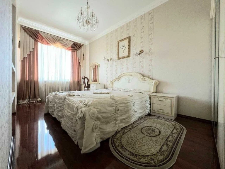 Sribnokilska, 3b, 1 bedroom, generator, Pozniaky district, 5 minutes walk