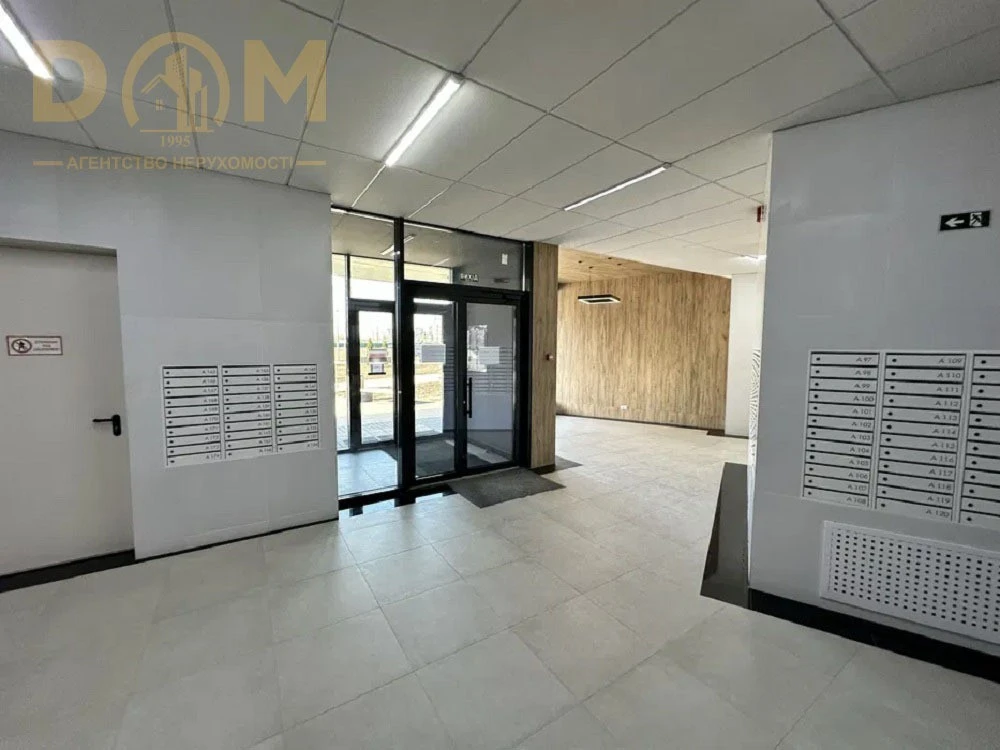 1-room apartment for sale, 45 m², Pivnichno-Syretska st.