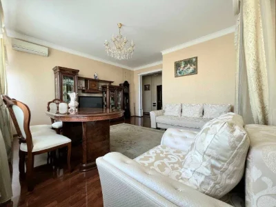 Sribnokilska, 3b, 1 bedroom, generator, Pozniaky district, 5 minutes walk