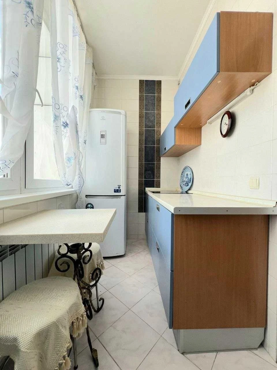 Sribnokilska, 3b, 1 bedroom, generator, Pozniaky district, 5 minutes walk