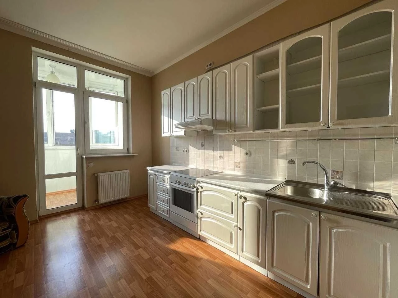 Always working elevator! Spacious view apartment, modern therm
