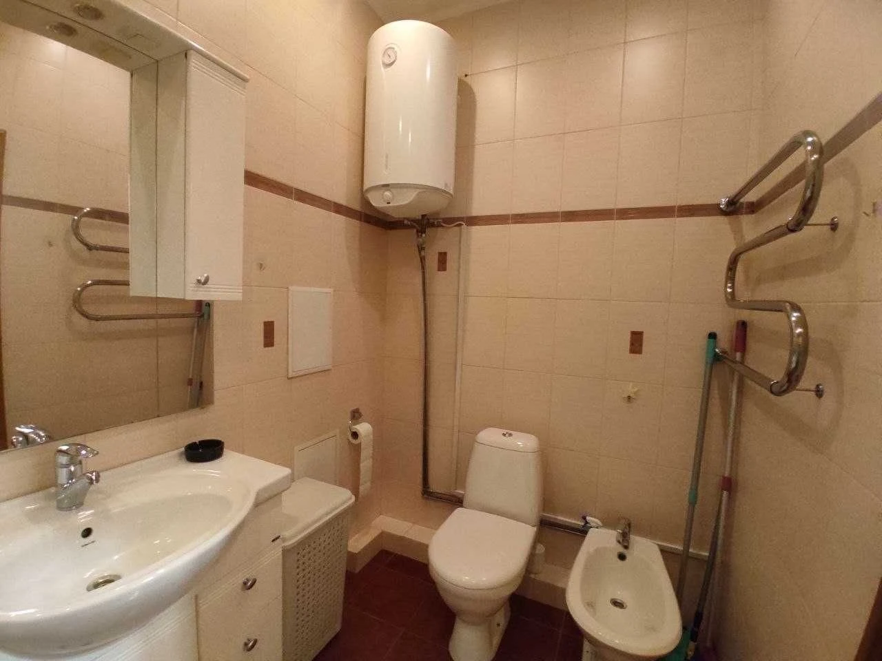 Always working elevator! Spacious view apartment, modern therm