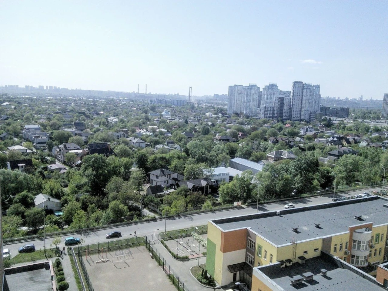 1 Chavdar 18, 10 minutes walk to Осокорки metro