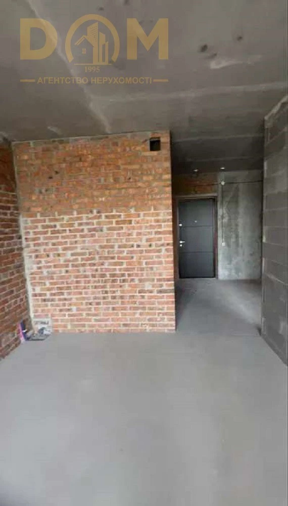 1-room apartment for sale, 45 m², Pivnichno-Syretska st.