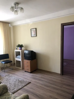Rent: Lesi Ukrainki 26, 2 rooms, Metro Pecerska 3 minutes walk