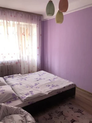 Rent: Lesi Ukrainki 26, 2 rooms, Metro Pecerska 3 minutes walk