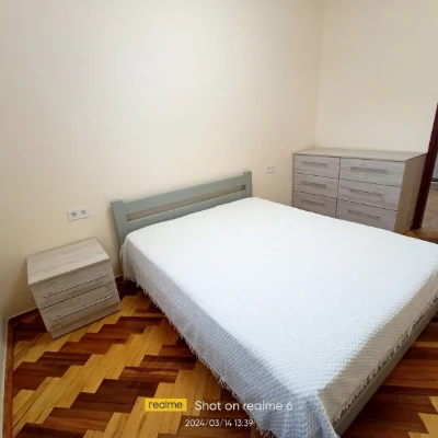 Трехкомнатная квартира в центре Киева, ул. Ильенка 18 А, Лукьян