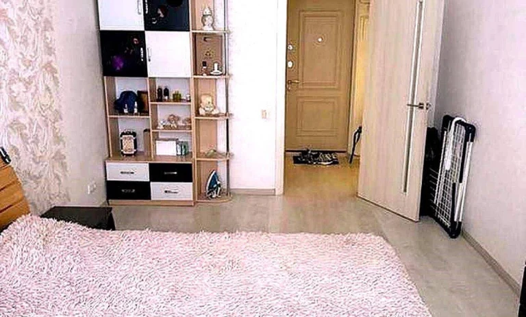 Sale of a 1-bedroom apartment 42 sq m near River Mall: Ready-to-go business