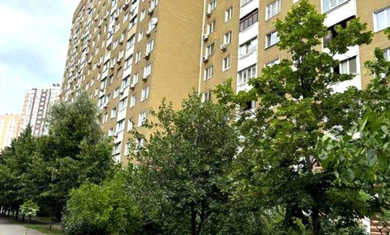 Sale of a 1-bedroom apartment 42 sq m near River Mall: Ready-to-go business