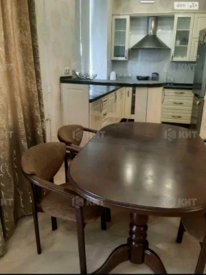 Apartment for Sale: Center Location