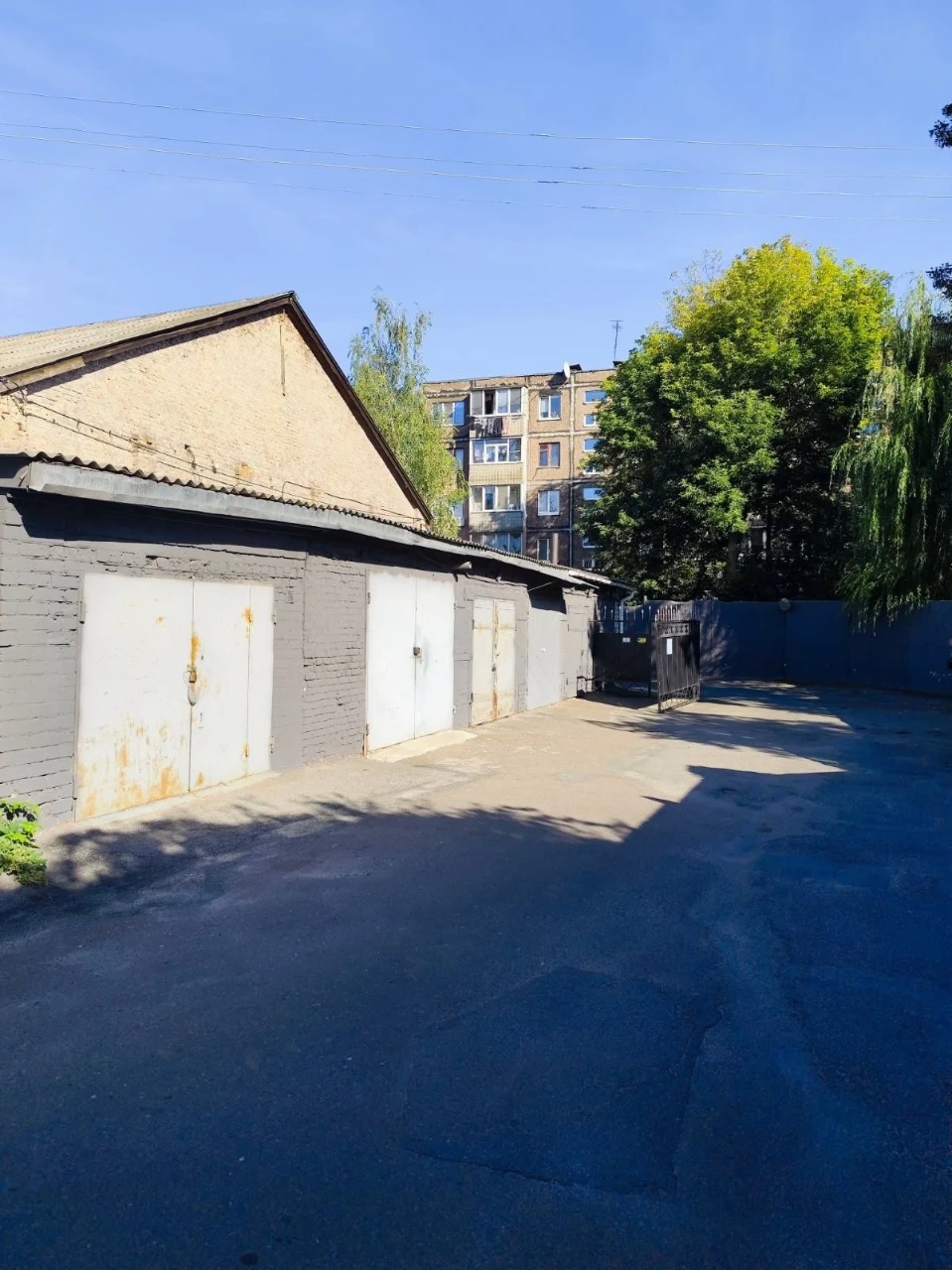 Продается Гараж в центре