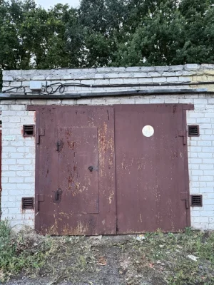 Продається гараж з ямою та погребом в ГК32