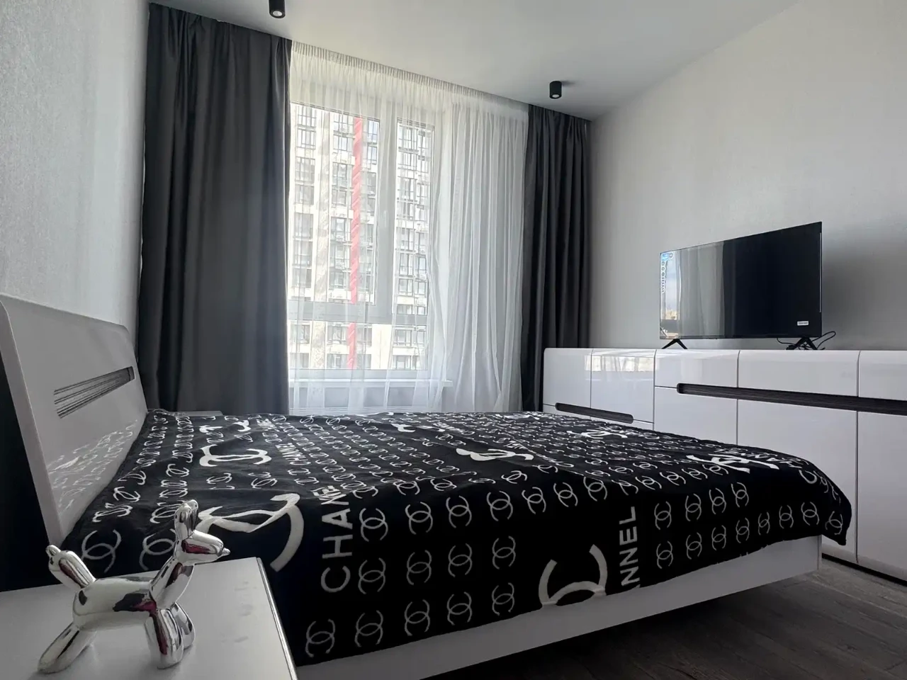 Оренда квартири 2-кімн. 70 м² 11/26 пов.