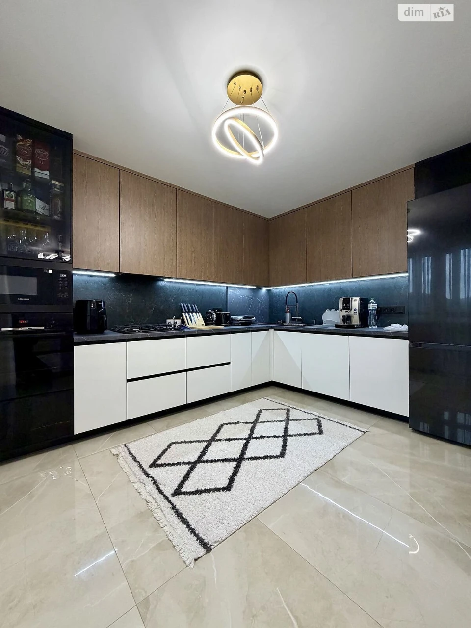 Apartment for Sale - Holosko