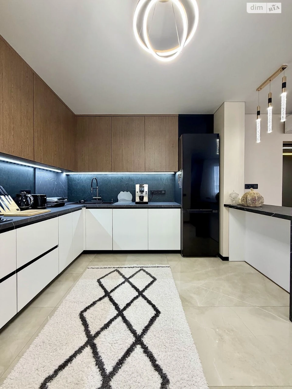Apartment for Sale - Holosko