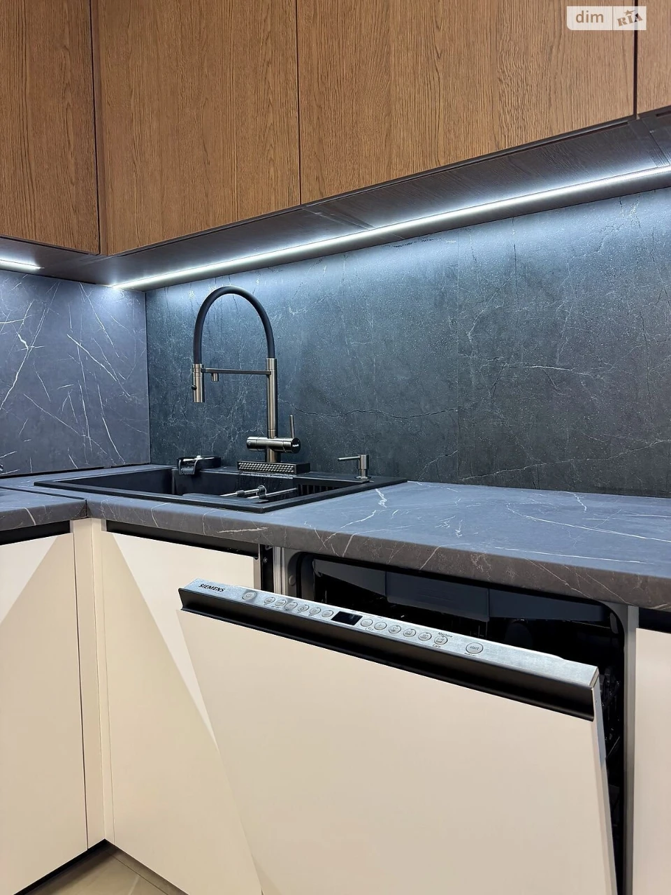 Apartment for Sale - Holosko
