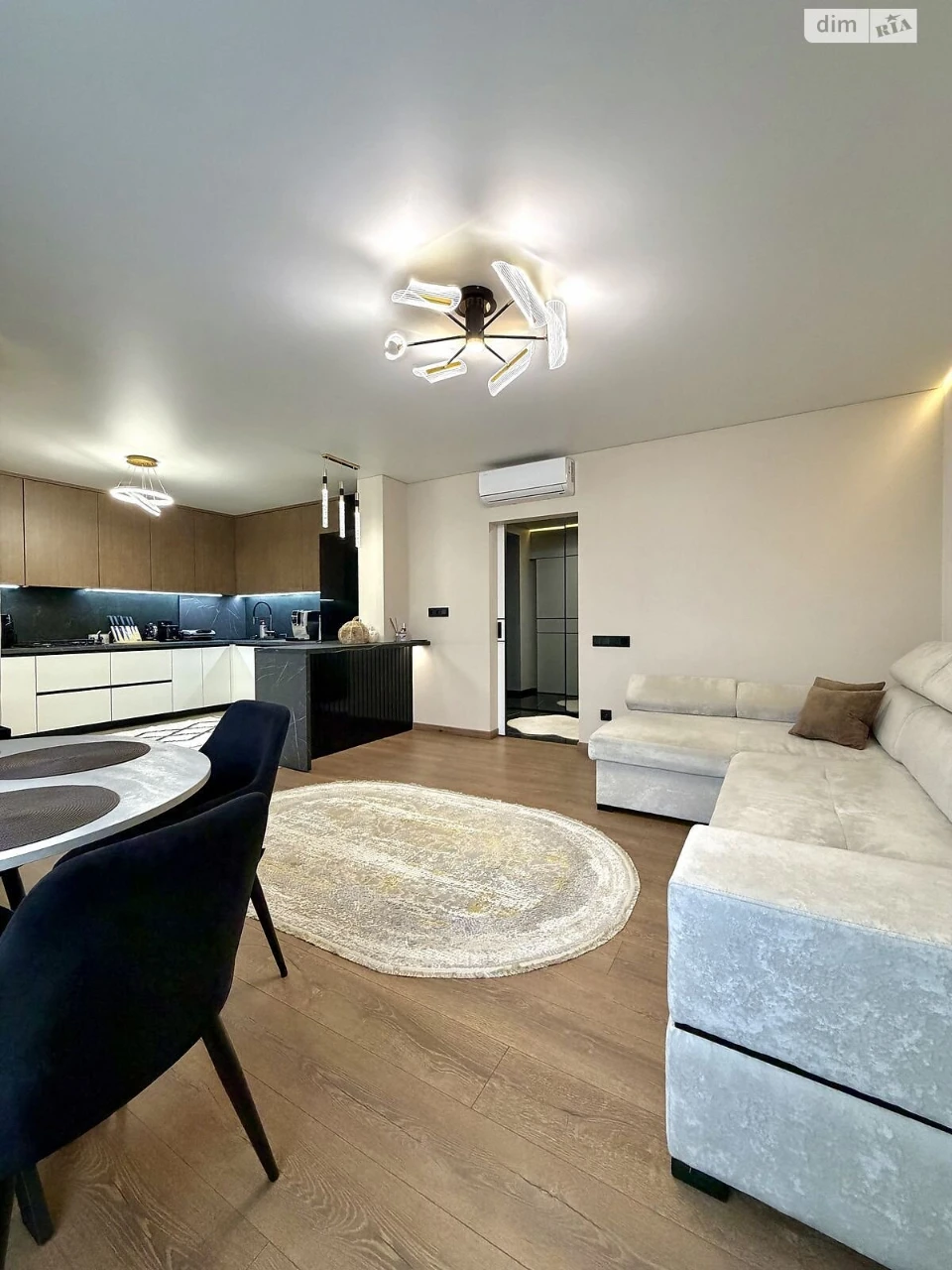 Apartment for Sale - Holosko
