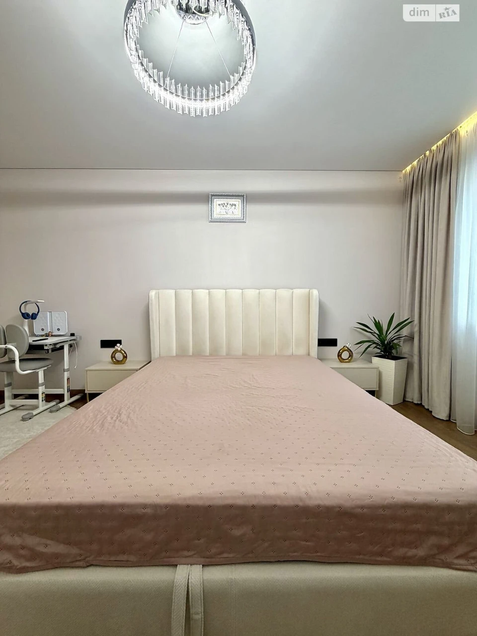 Apartment for Sale - Holosko