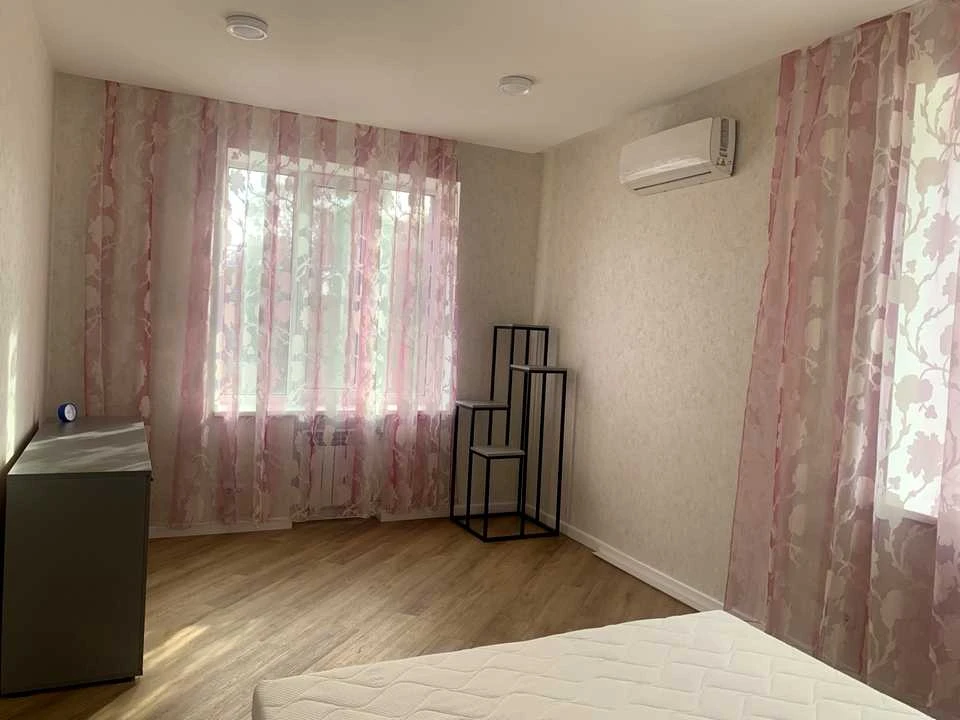 Квартира. Київ, Бастіонна вул.